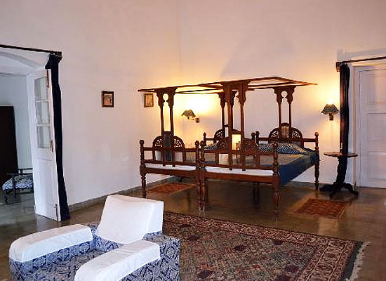 Jhira Bagh Palace Dhar, Madhya Pradesh Room