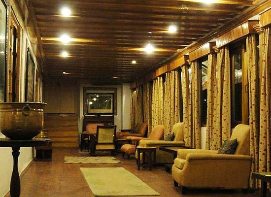 Inside View of Rajmahal Palace Hotel Mandi, Himachal Pradesh