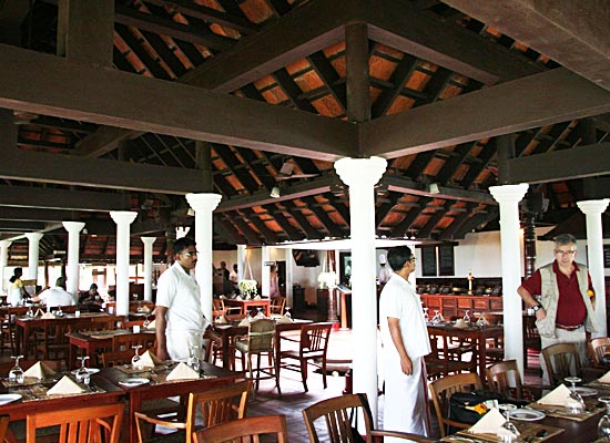  Coconut Lagoon Resort kumarakom sitting area