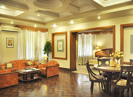 Hotel Aram jamnagar living area
