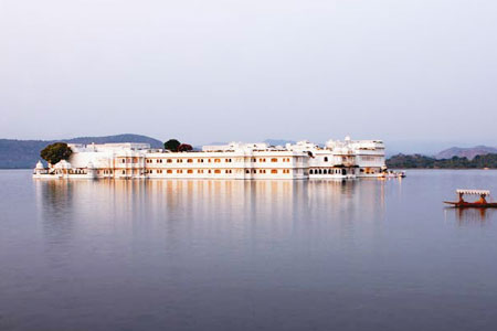 udaipur lake palace hotel rates